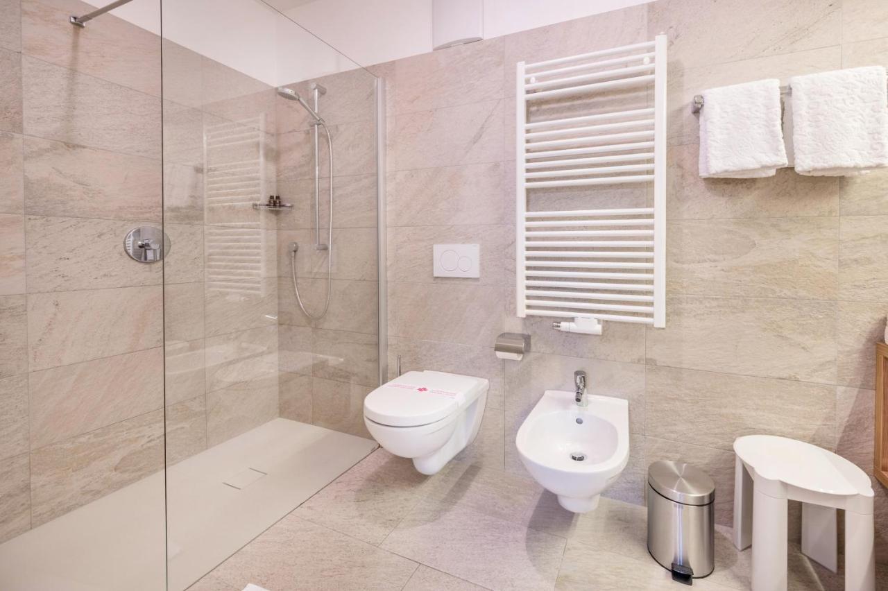 Haus Zur Vogelweide App 1 Apartment Добиако Екстериор снимка